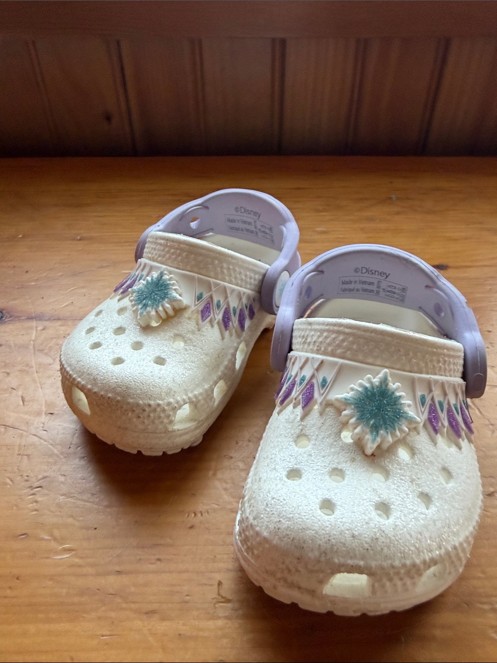 Disney Cream Kids' Clog Sandals with Purple Straps and Blue Snowflake Charm